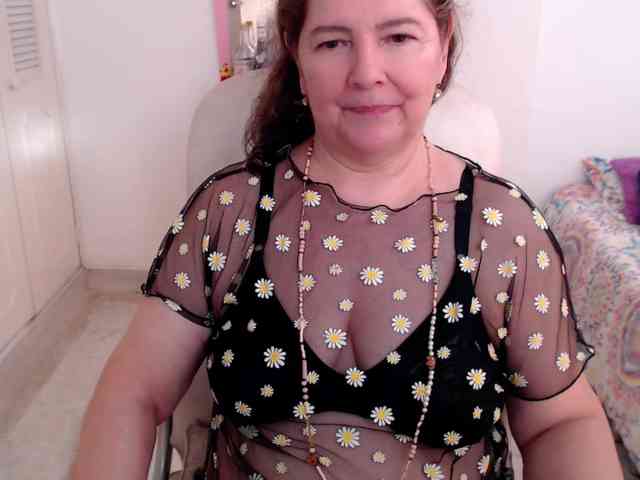 leonela-68