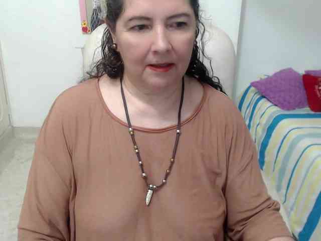 leonela-68 webcam