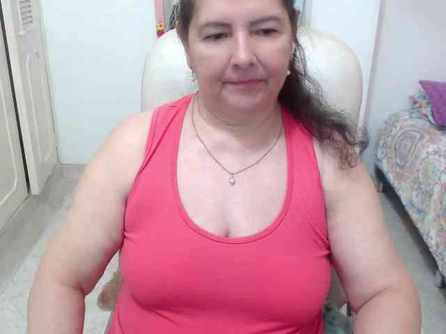 leonela-68