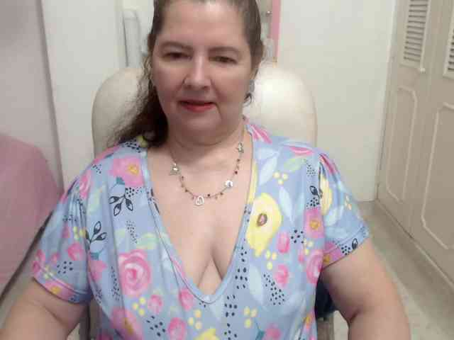 leonela-68 webcam