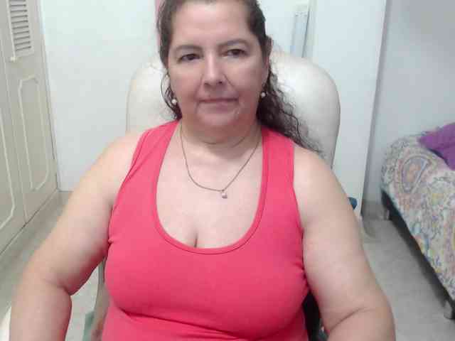 leonela-68