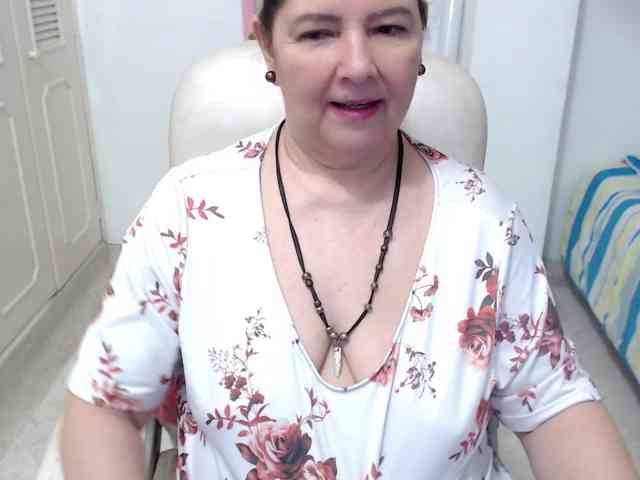 leonela-68