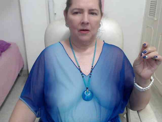 leonela-68 webcam