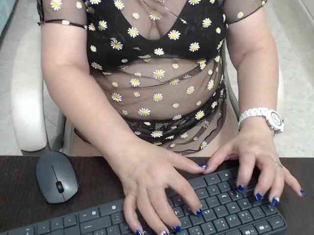 leonela-68 webcam