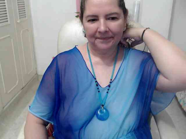 leonela-68 webcam