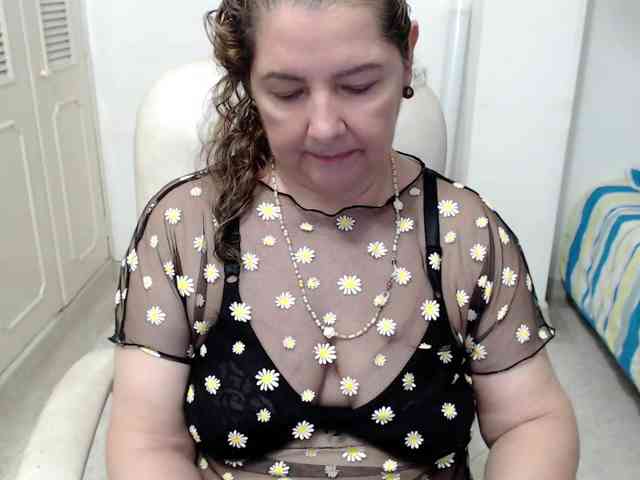 leonela-68 webcam