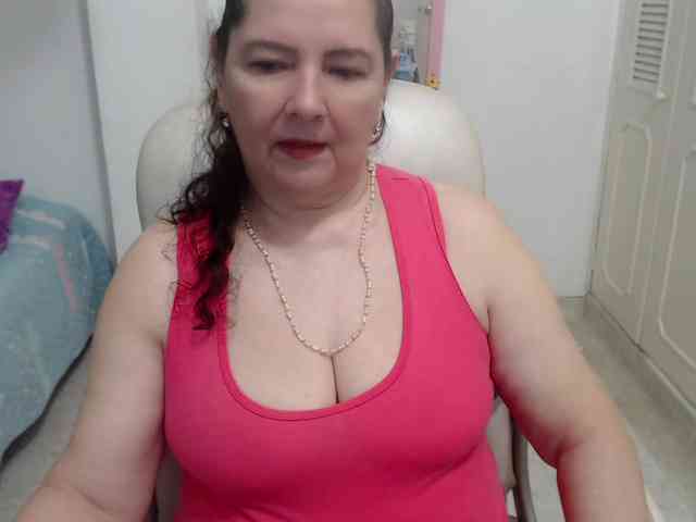 leonela-68 webcam