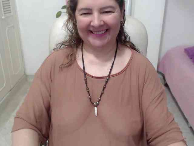 leonela-68 webcam