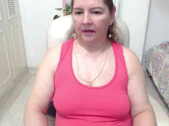 leonela-68