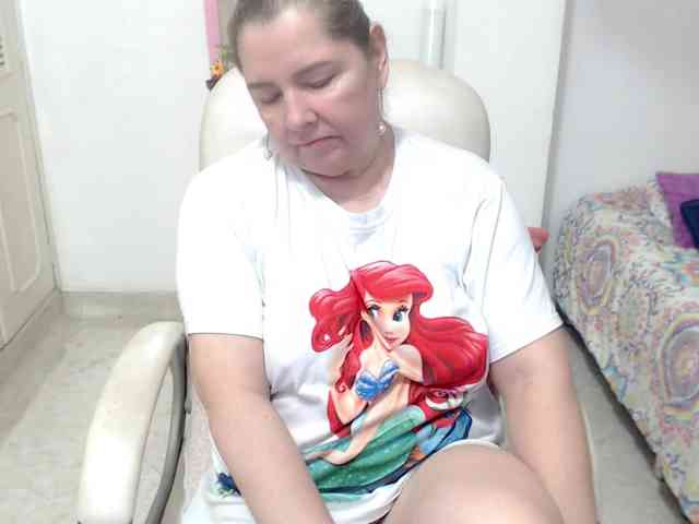 leonela-68 webcam