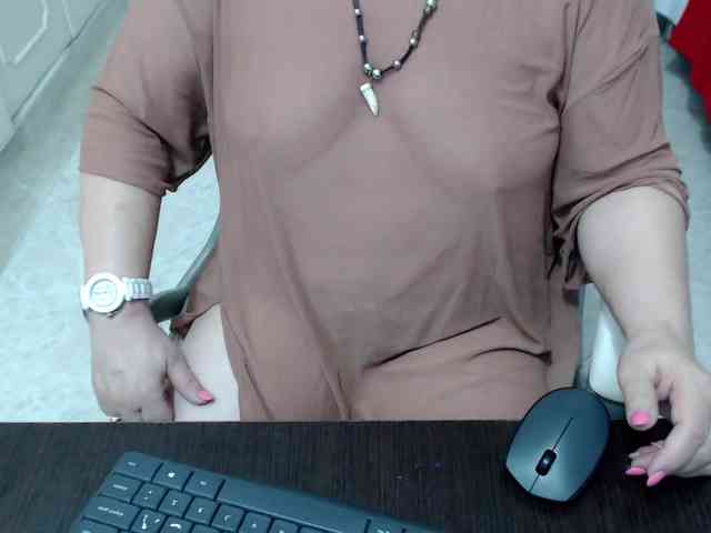 leonela-68 webcam