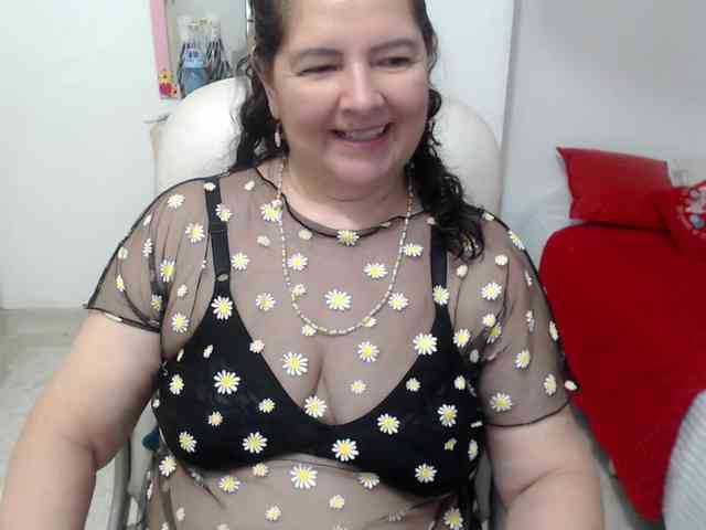 leonela-68 webcam