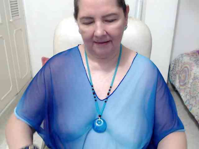 leonela-68