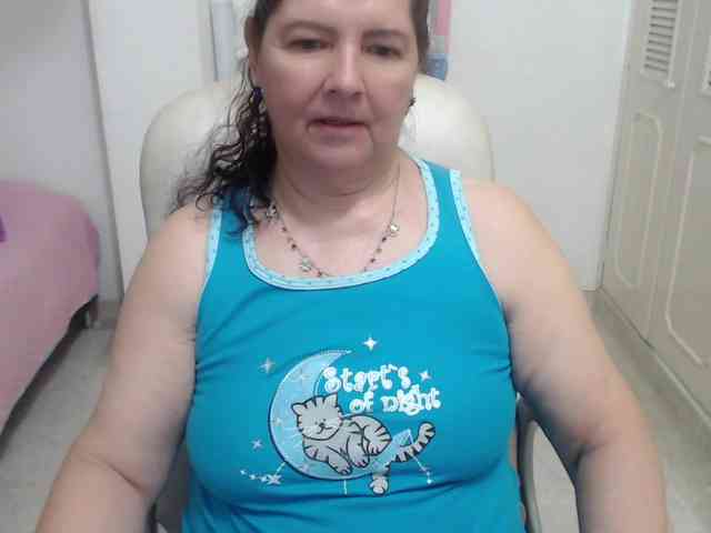 leonela-68 webcam