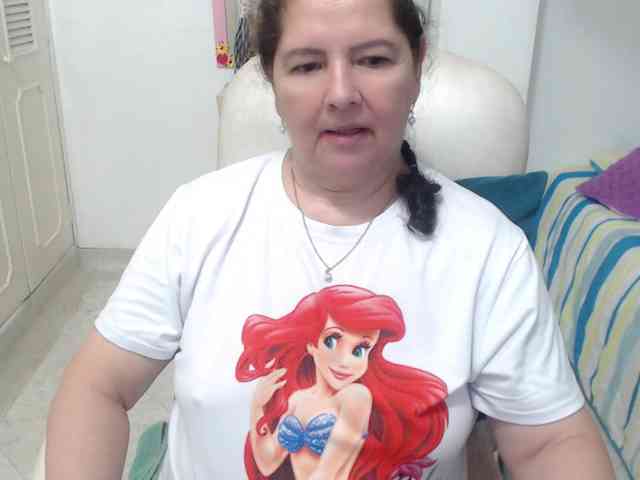 leonela-68 webcam