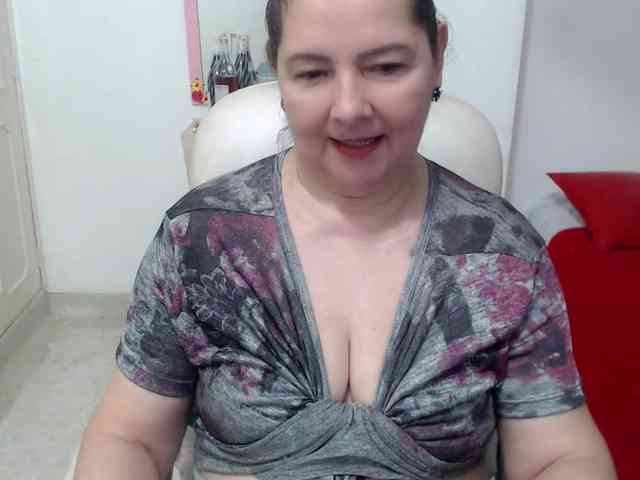 leonela-68 webcam