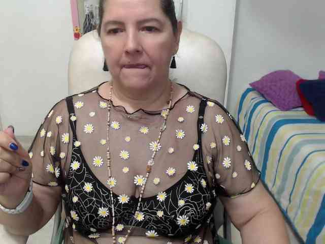 leonela-68 webcam