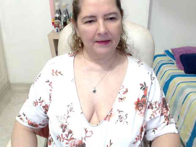 leonela-68