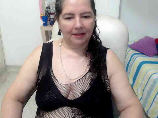 leonela-68 webcam