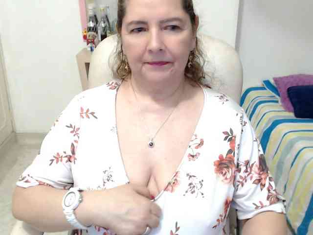 leonela-68 webcam