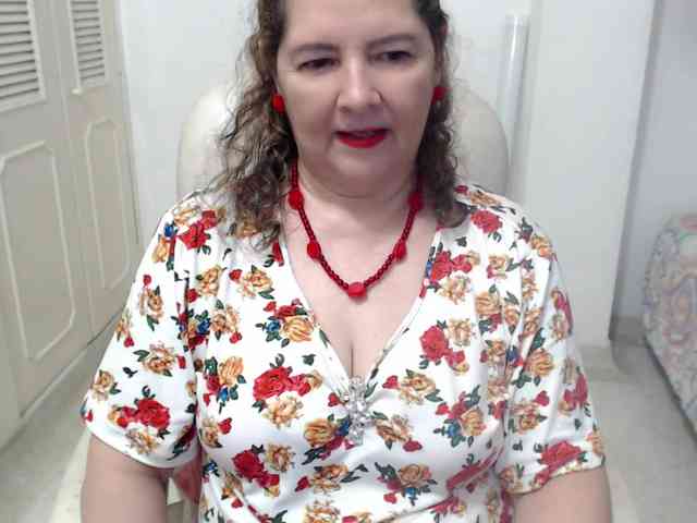 leonela-68