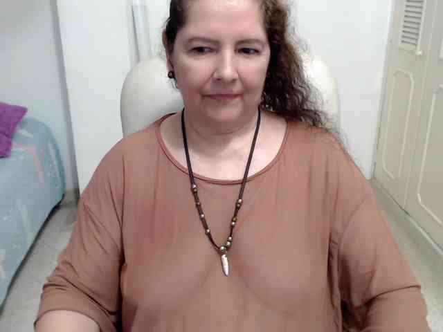 leonela-68 webcam