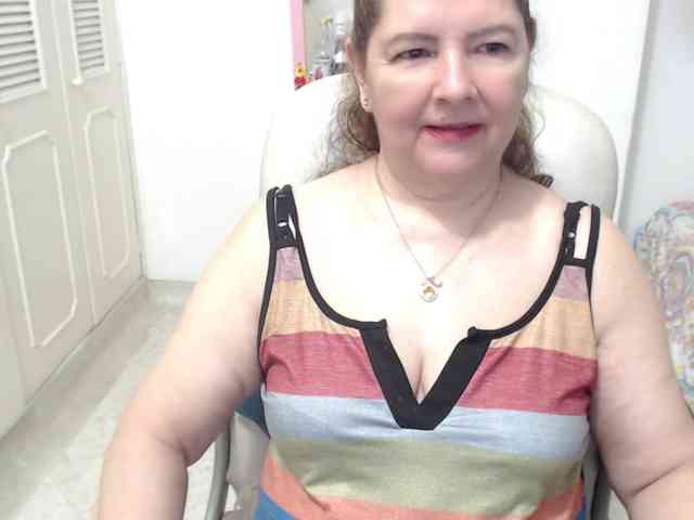leonela-68 webcam