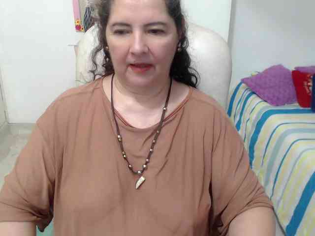 leonela-68 webcam