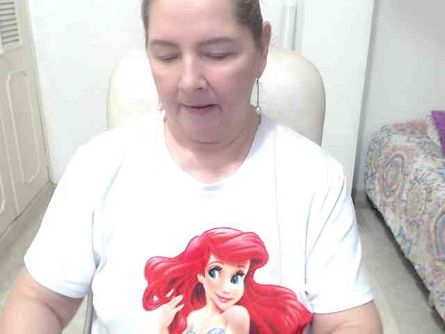 leonela-68 webcam