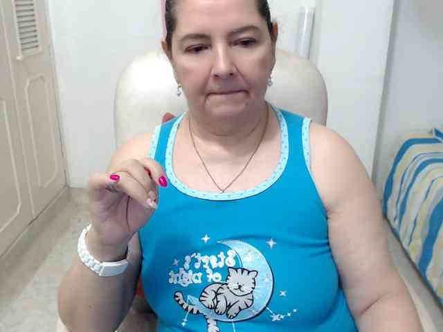 leonela-68 webcam