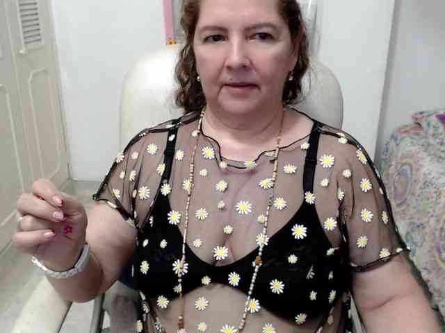 leonela-68 leonela-68