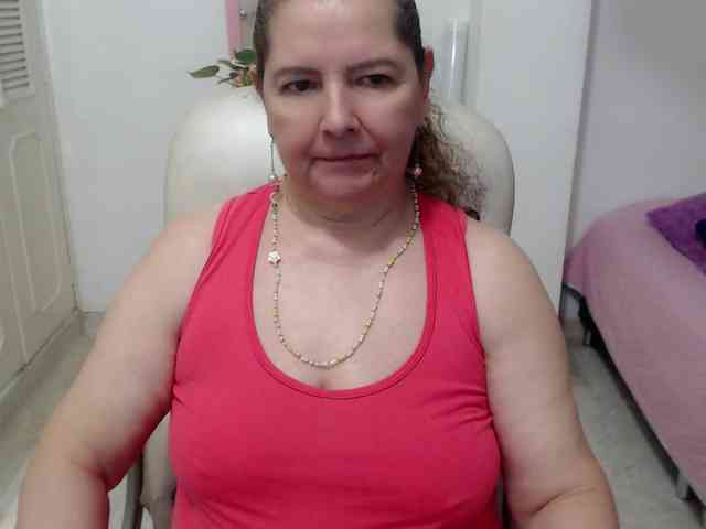 leonela-68 webcam