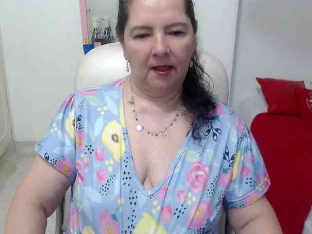 leonela-68 webcam