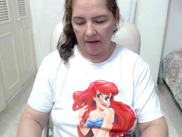 leonela-68