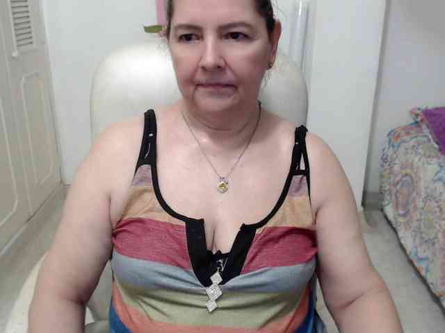 leonela-68 webcam