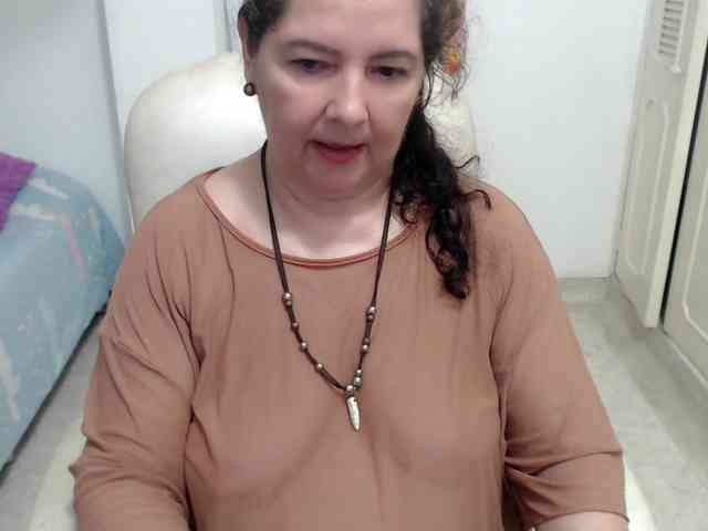 leonela-68 webcam