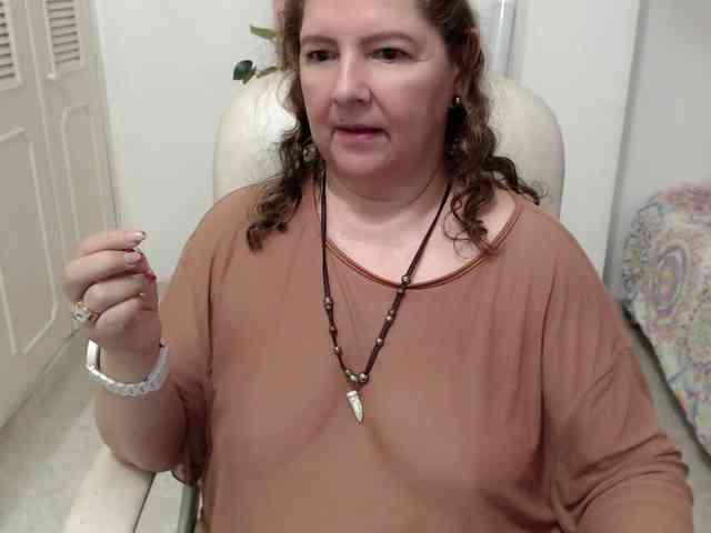 leonela-68 webcam