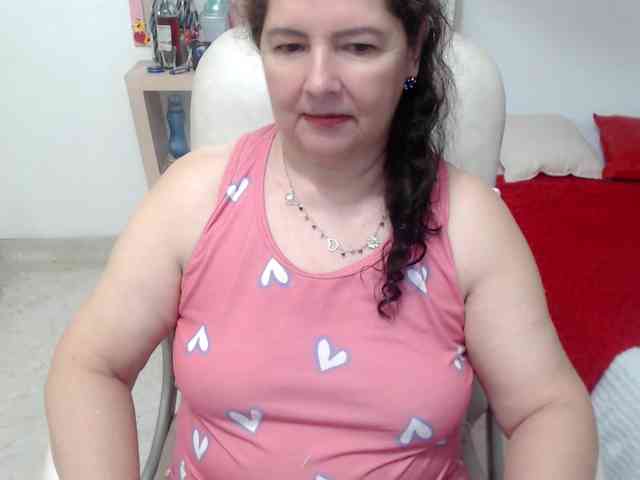 leonela-68