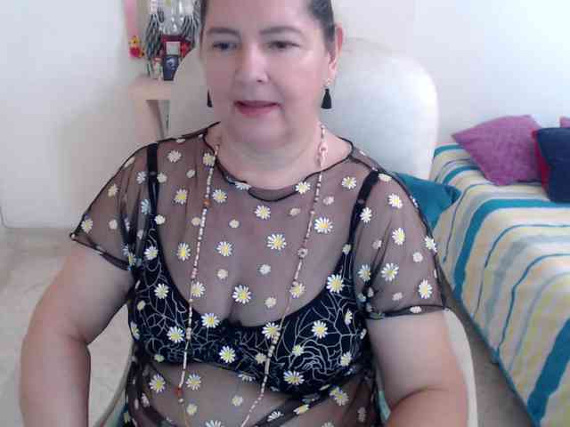 leonela-68 webcam