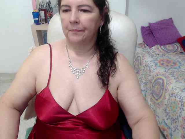 leonela-68 Live Webcam on BongaCams