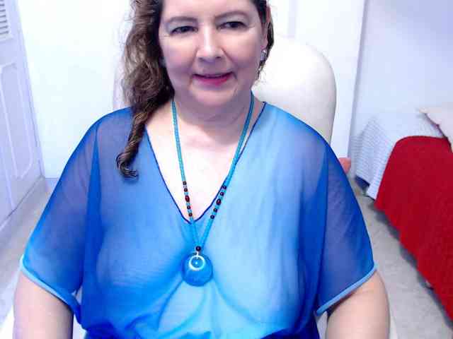 leonela-68's webcam live show