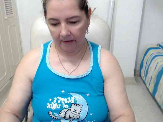 leonela-68 webcam