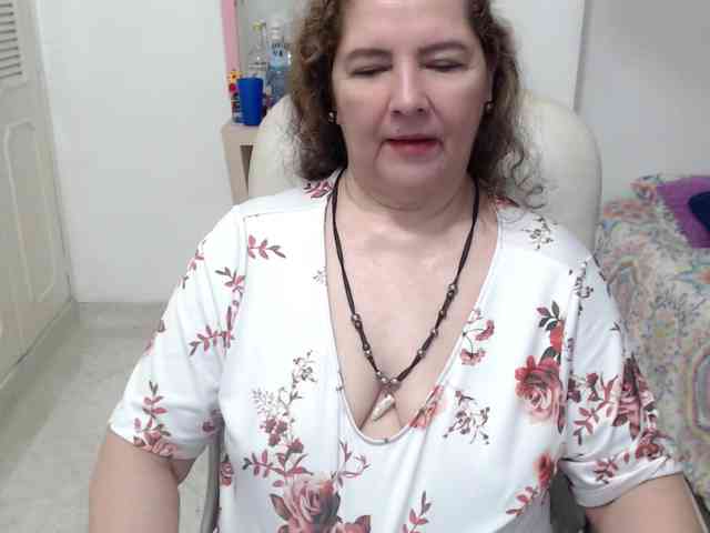 leonela-68 webcam