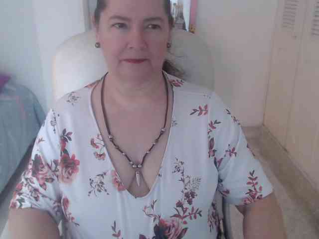 leonela-68 webcam