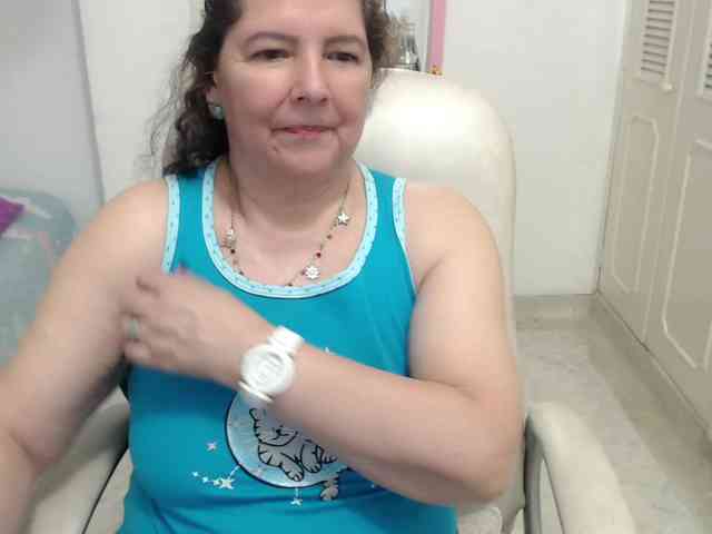 leonela-68 webcam