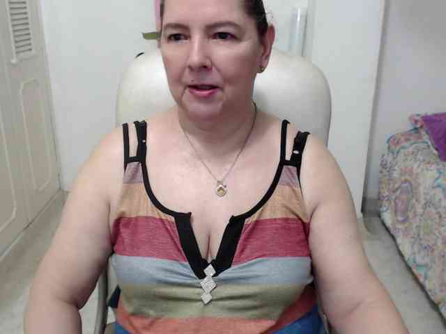 leonela-68 webcam