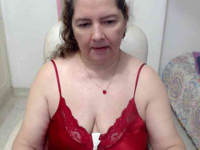 leonela-68