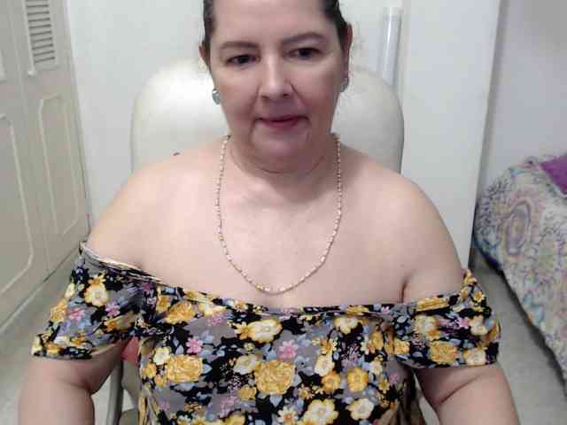 leonela-68 webcam