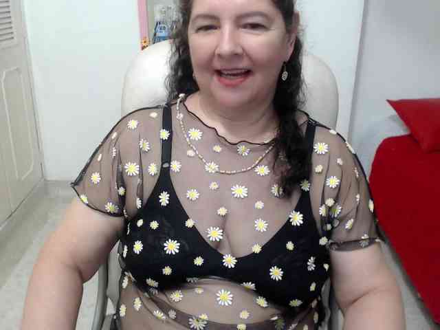 leonela-68 webcam