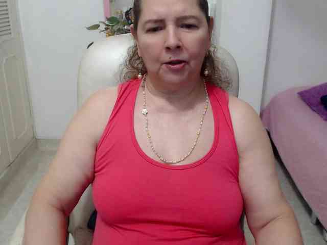 leonela-68 webcam